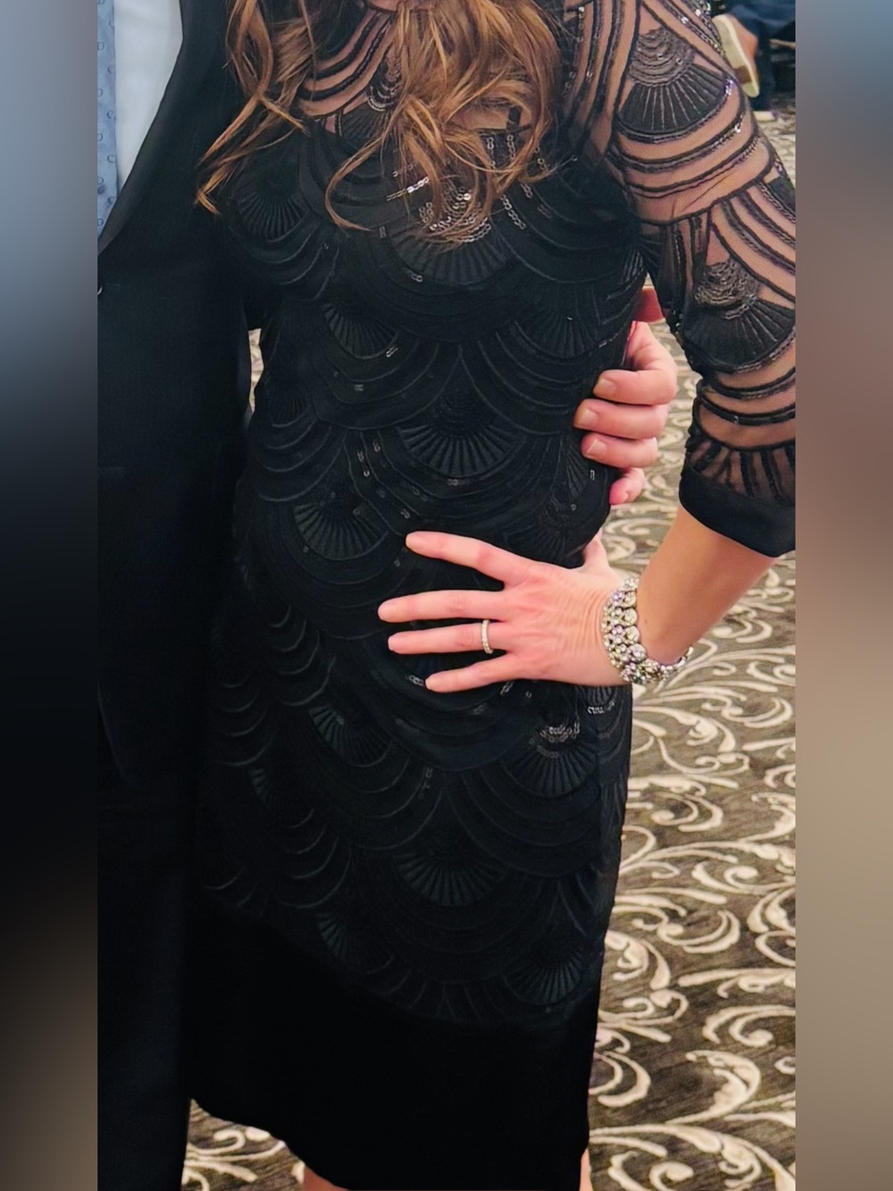 ML Monique Lhuillier Black Sequin Scallop Cocktail Dress